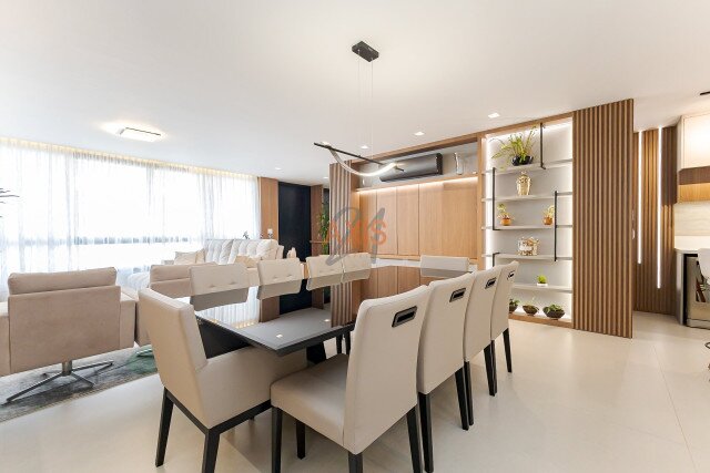 Casa em Condomínio no bairro Campo Comprido