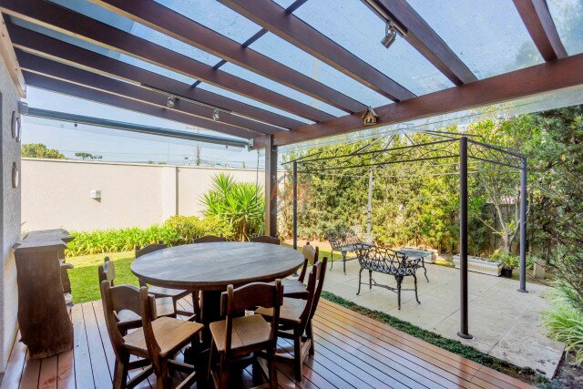 Casa em Condomínio no bairro Santa Felicidade