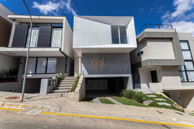 Casa em Condomínio no bairro Campo Comprido