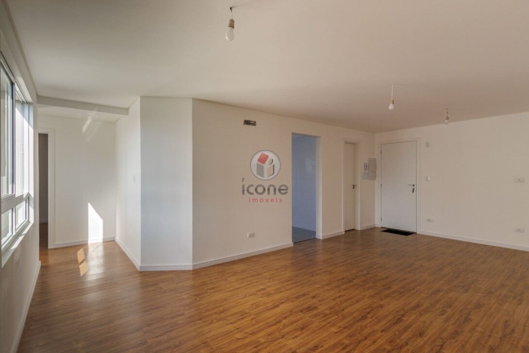 Foto 4 - APARTAMENTO em CURITIBA - PR, no bairro Água Verde - Referência PIV-APTO0583