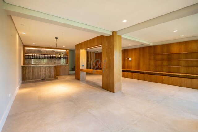 Casa em Condomínio no bairro Campo Comprido