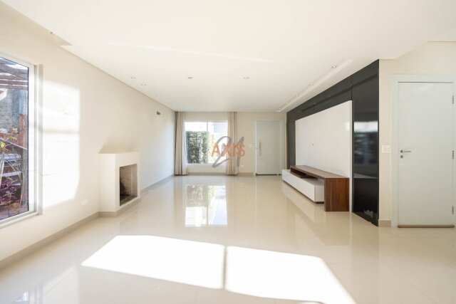 Casa em Condomínio no bairro Santa Felicidade