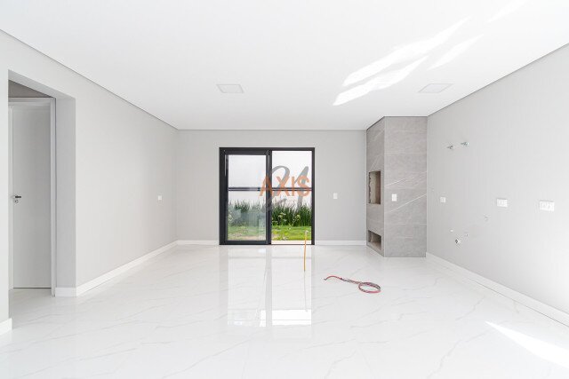 Casa em Condomínio no bairro Santa Cândida