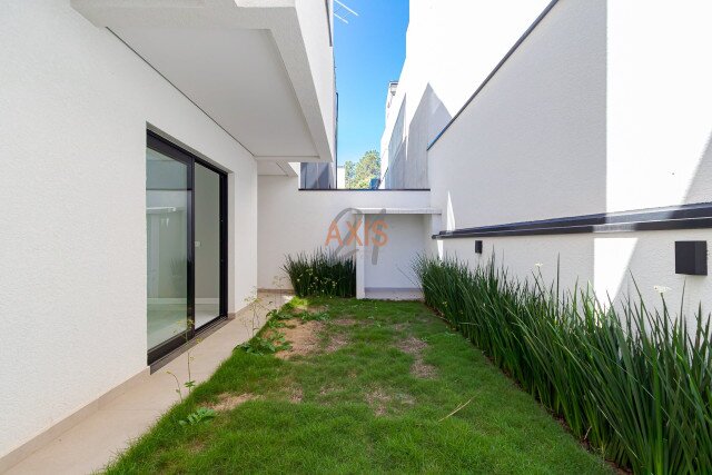 Casa em Condomínio no bairro Santa Cândida