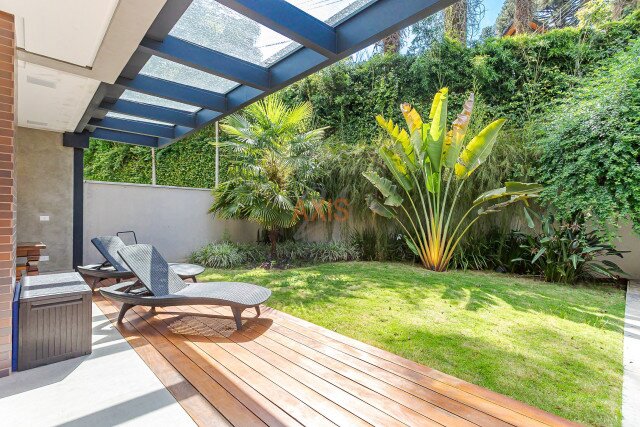 Casa em Condomínio no bairro Campo Comprido