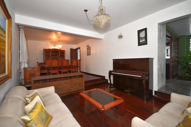 CASA no Bairro: Hugo Lange - Lopes Home - Curitiba - foto 0