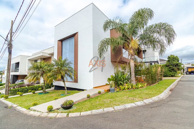 Casa em Condomínio no bairro Santa Felicidade