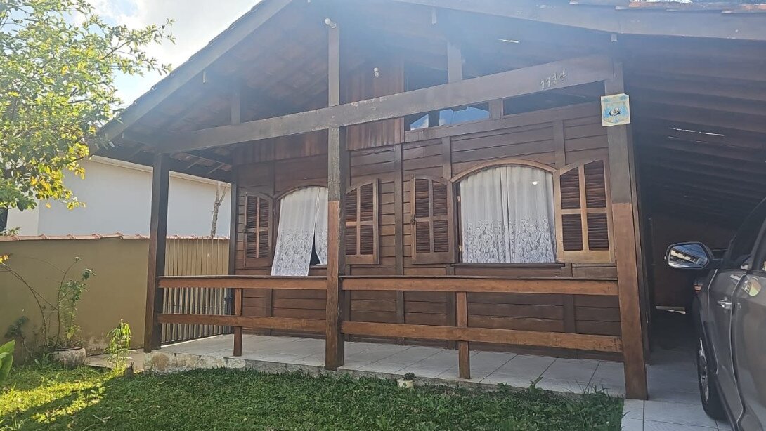 Foto 2 - CASA em CURITIBA - PR, no bairro Portão - Referência PIV-CASA582
