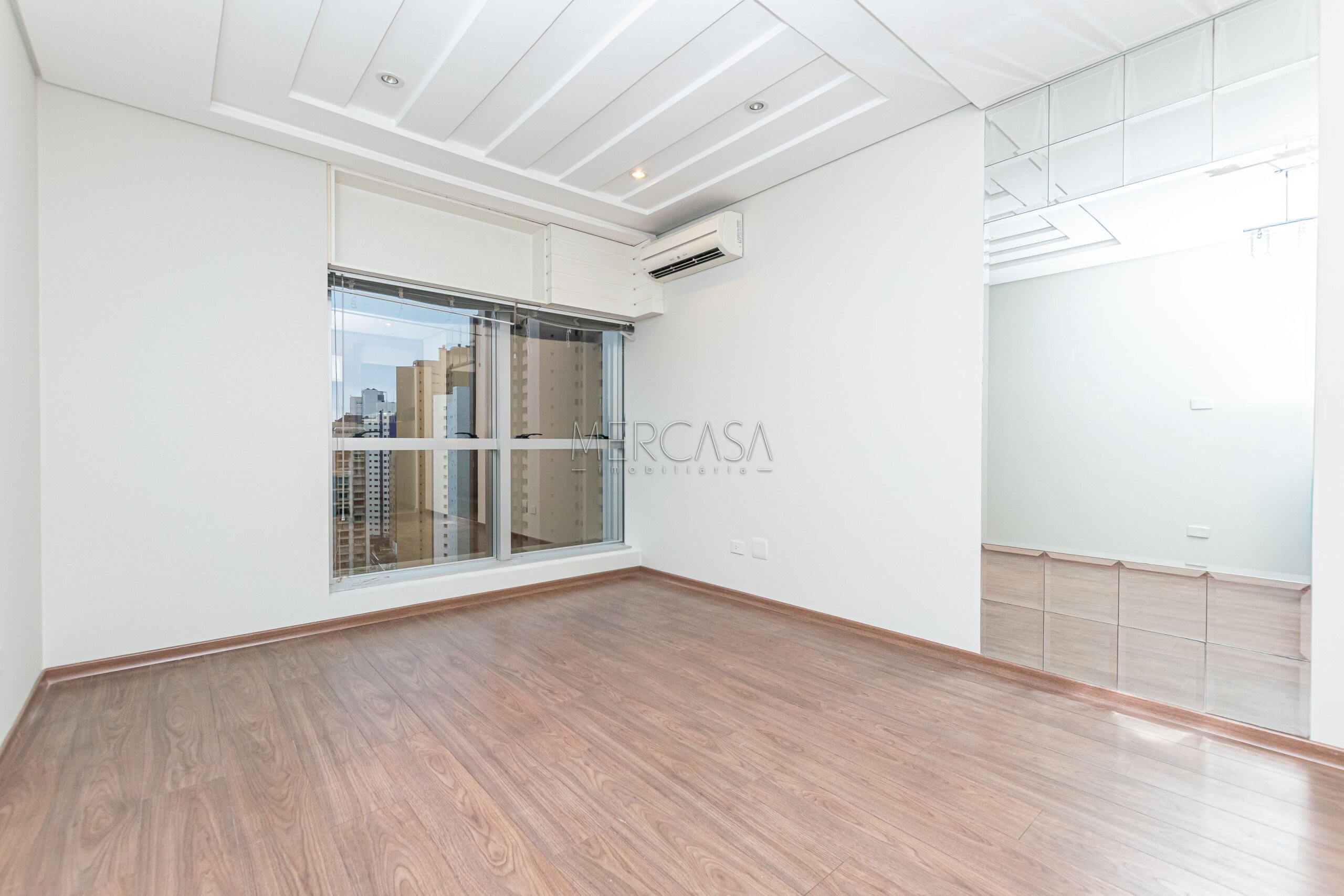 Sala/Conjunto Comercial à venda em Batel, Curitiba — Portal Chave Fácil