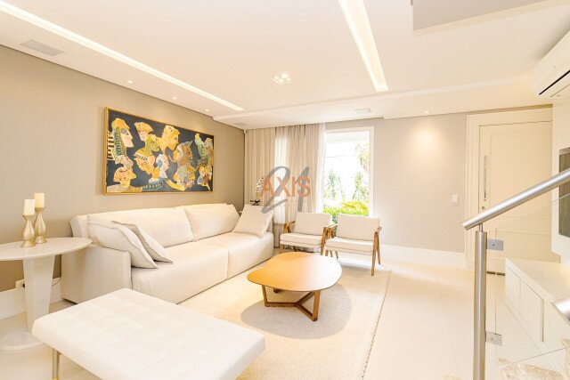 Casa em Condomínio no bairro Vista Alegre