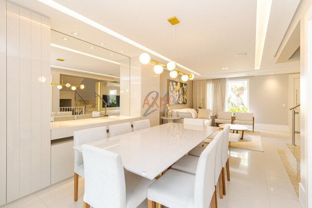 Casa em Condomínio no bairro Vista Alegre