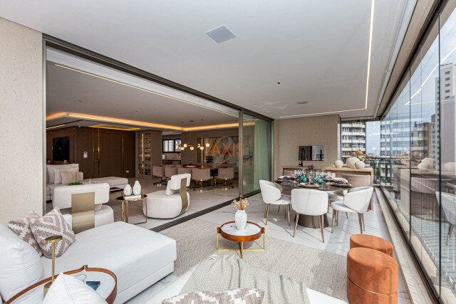 Apartamento no bairro Batel