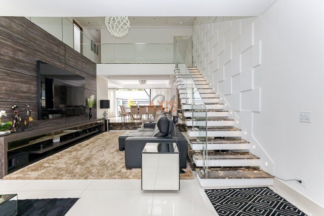 Casa em Condomínio no bairro Santa Cândida