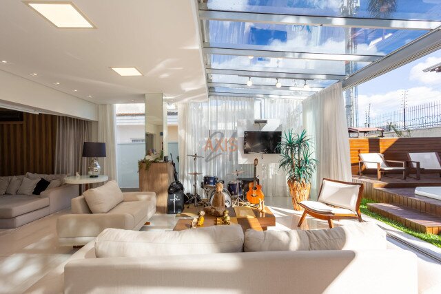 Casa em Condomínio no bairro Campo Comprido